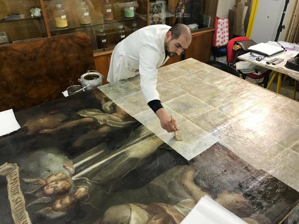 Partinico Loris Panzavecchia restauro tela Madonna del Lume