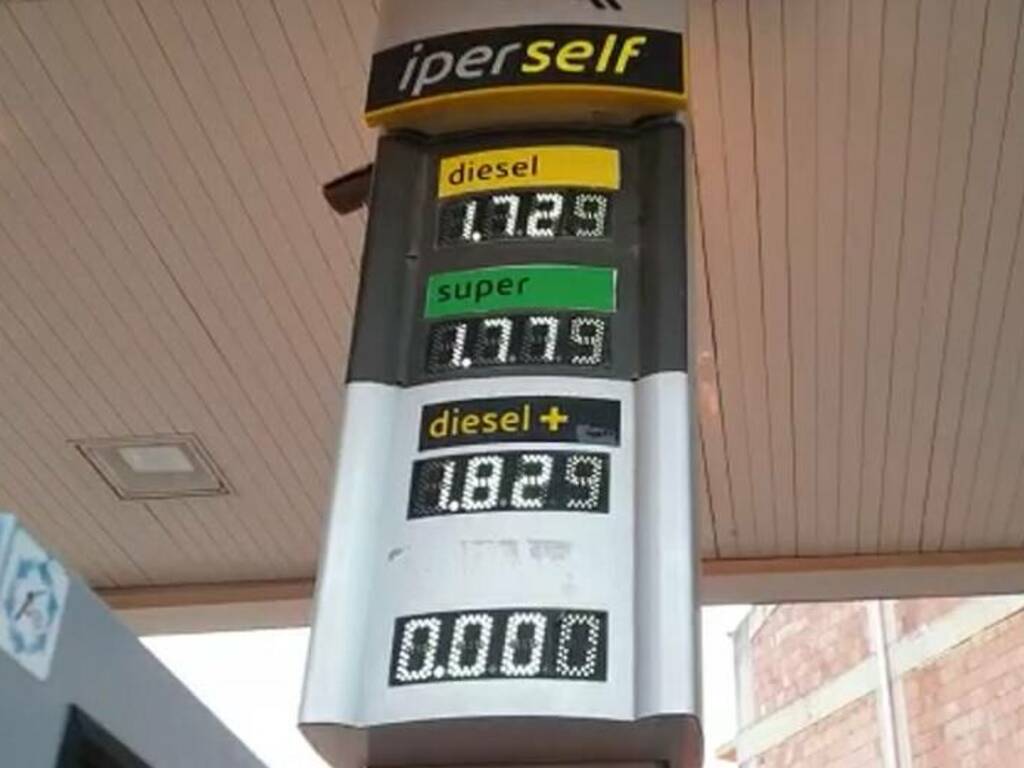 Partinico prezzi benzina stazione agip con sconto 22-3-2022