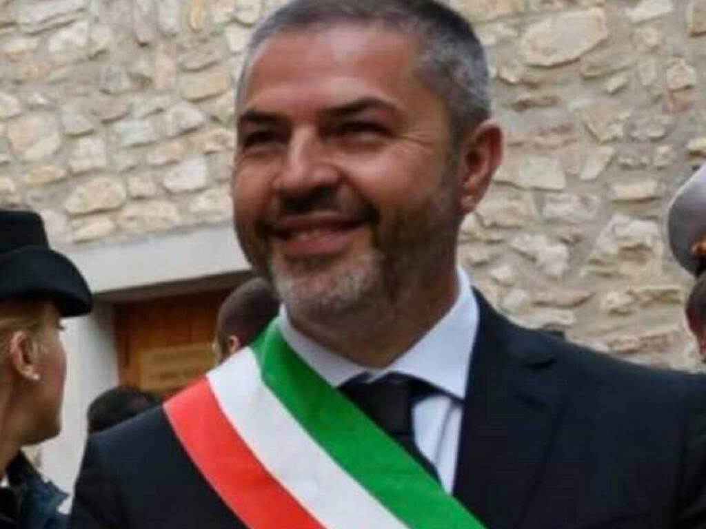 Decade la sospensione per il sindaco di Giardinello Antonio De Luca