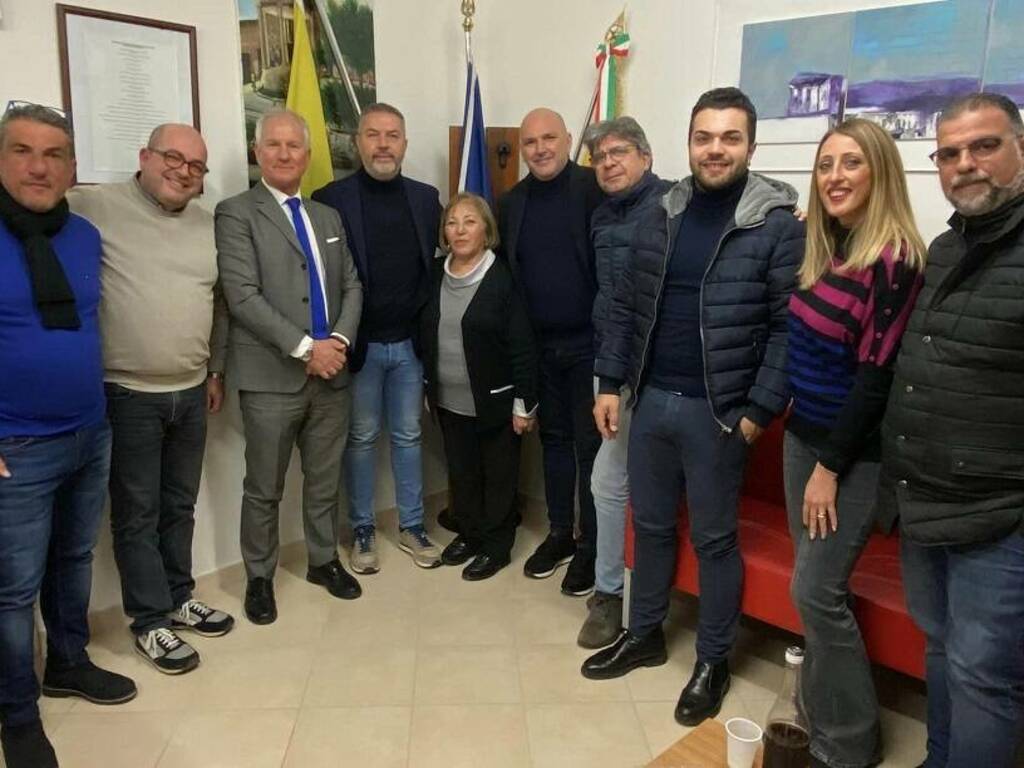 A Giardinello si materializzano due cambi in giunta a 8 mesi dalle elezioni, il sindaco De Luca assicura che tutto era stato già concordato 