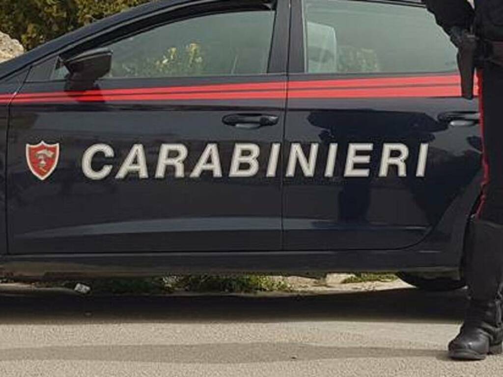 Danneggia l’auto per una vendetta personale, un uomo di 42 anni del Trapanese è stato denunciato dai carabinieri  
