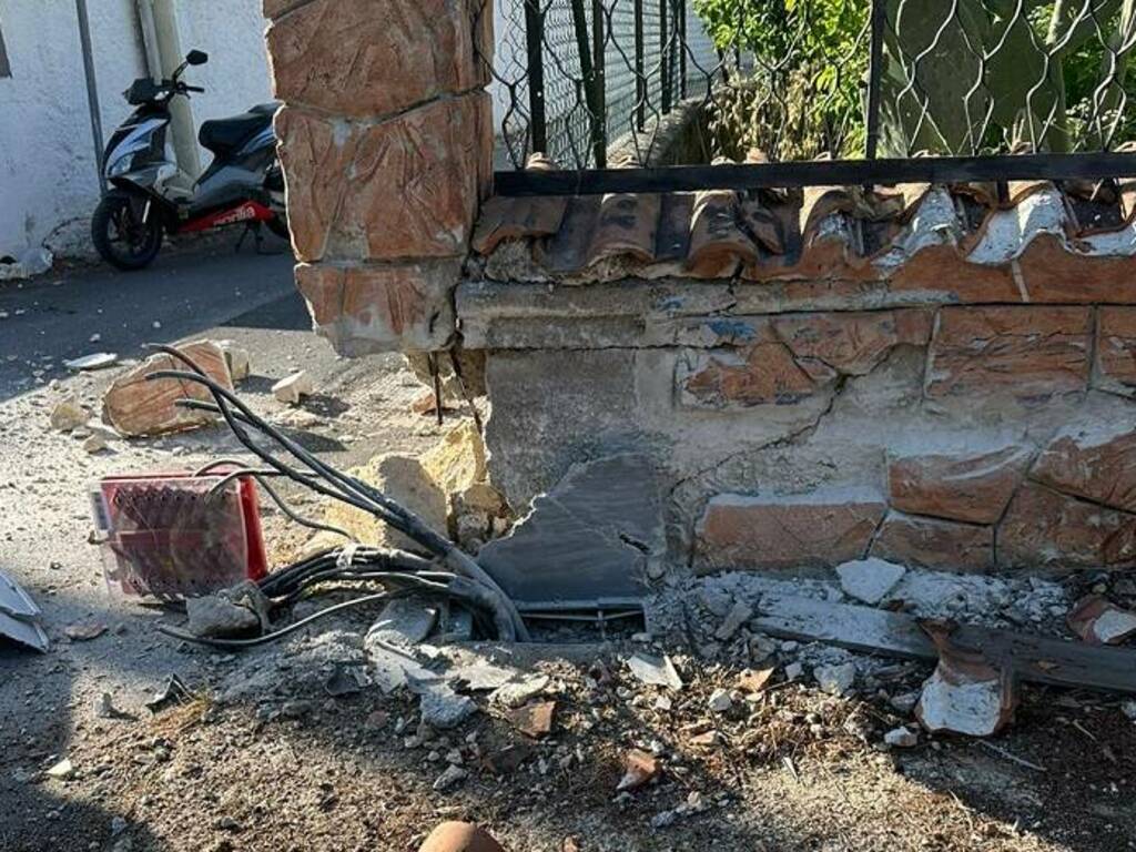 Auto pirata distrugge cabina elettrica a Partinico sulla provinciale 1, la polizia municipale riesce a risalire all’autore 