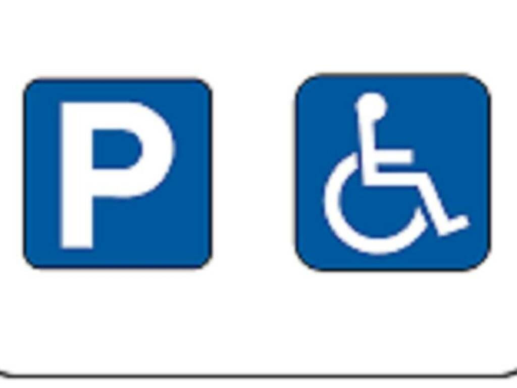 La polizia municipale ha istituto nuovi parcheggi per i disabili, la decisione dopo le istanze avanzate da diversi cittadini 