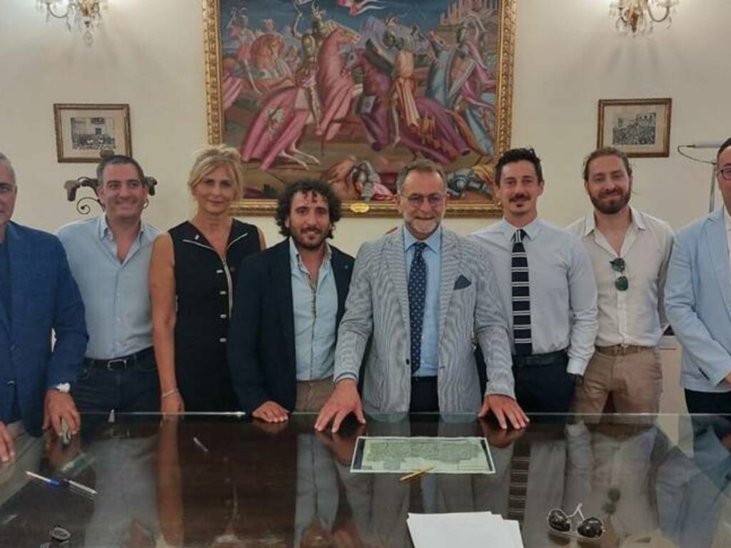 Il sindaco di Partinico definisce ipocrita la Sicilia sull’adeguamento delle indennità di giunta e presidente del consiglio  