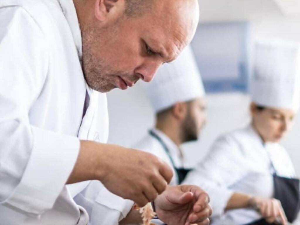 Il ristorante di Terrasini dello chef Giuseppe Costa menzionato nella prestigiosa Guida Michelin nella “Bib Gourmand”
