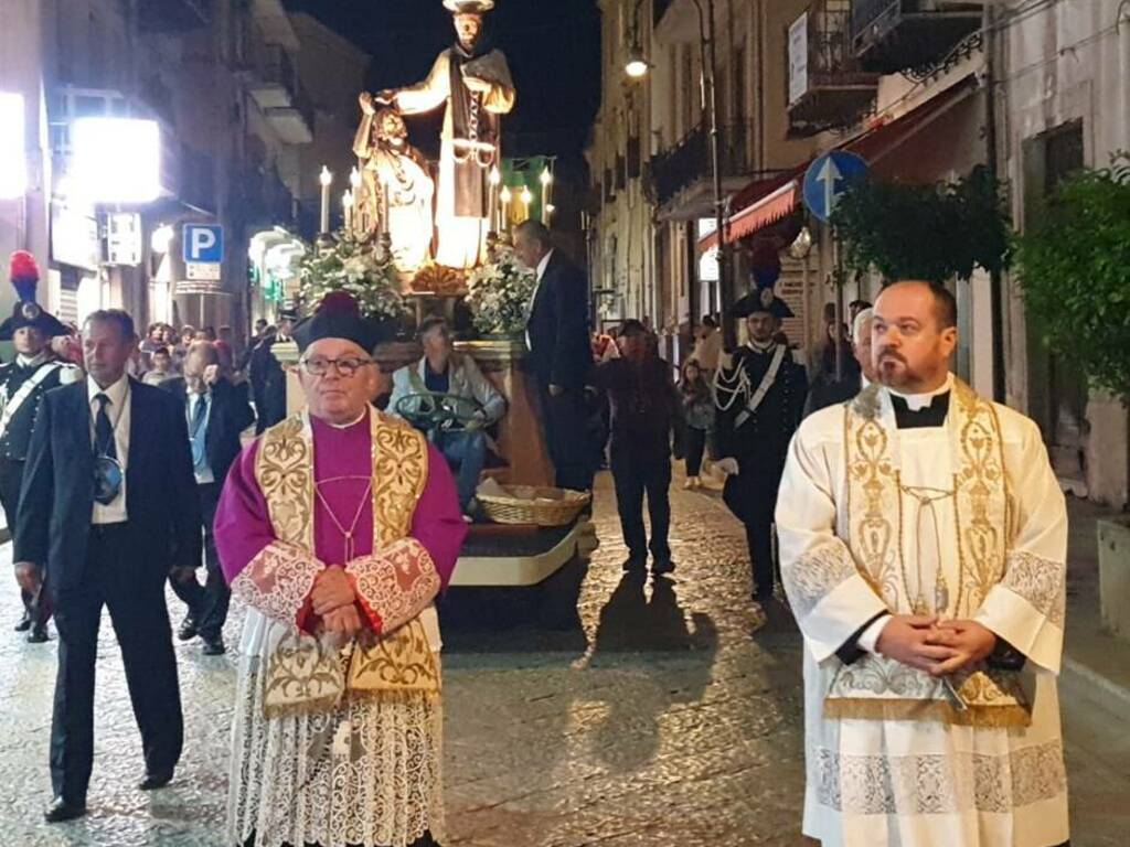 Oggi Partinico festeggia il suo patrono san Leonardo, dopo la processione il tradizionale atto di affidamento