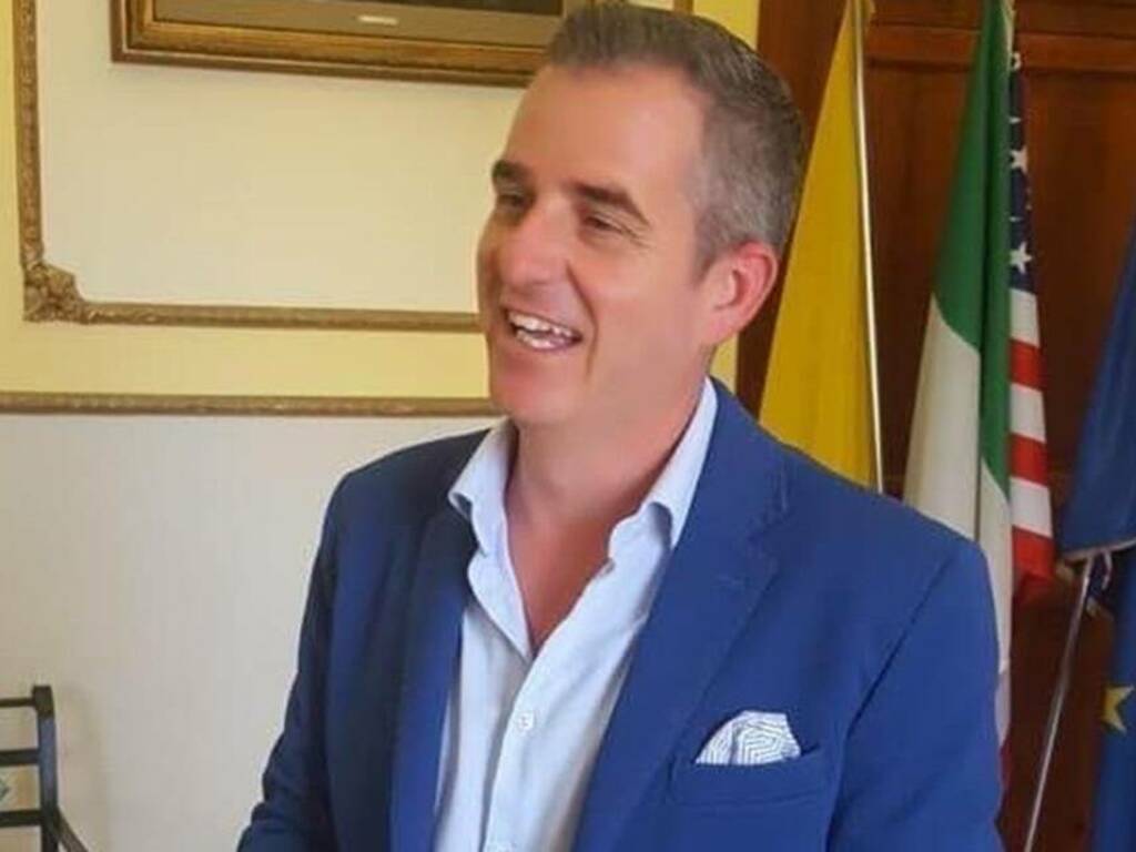 Si ritira il candidato sindaco Leonardo Biundo dopo l’arresto del suocero Giovanni Palazzolo, imprenditore considerato in odor di mafia 