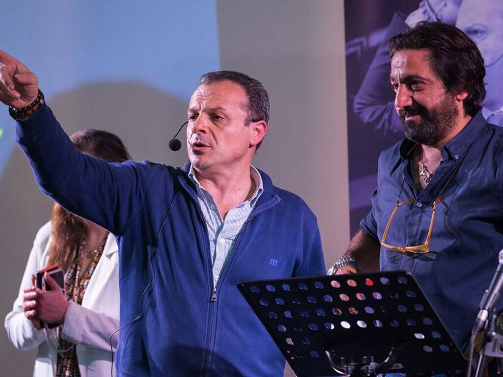 Sud chiama Nord di Cateno De Luca sosterrà a Cinisi la candidatura a sindaco di Nino Vitale, sancito l’accordo 